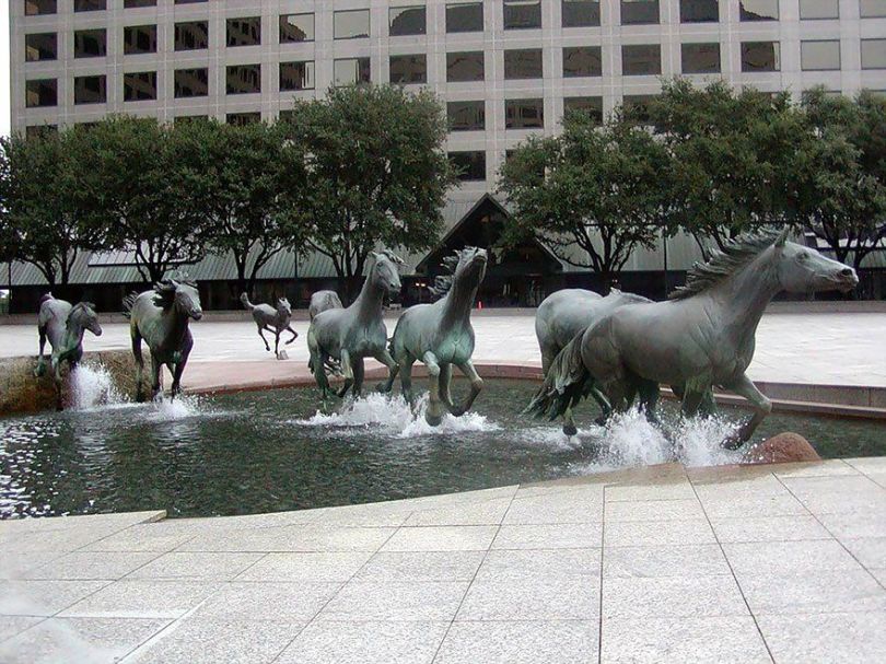 Mustangs of Las Colinas-Irving, USA