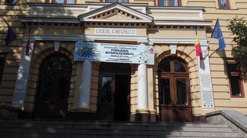 Liceul C. Negruzzi